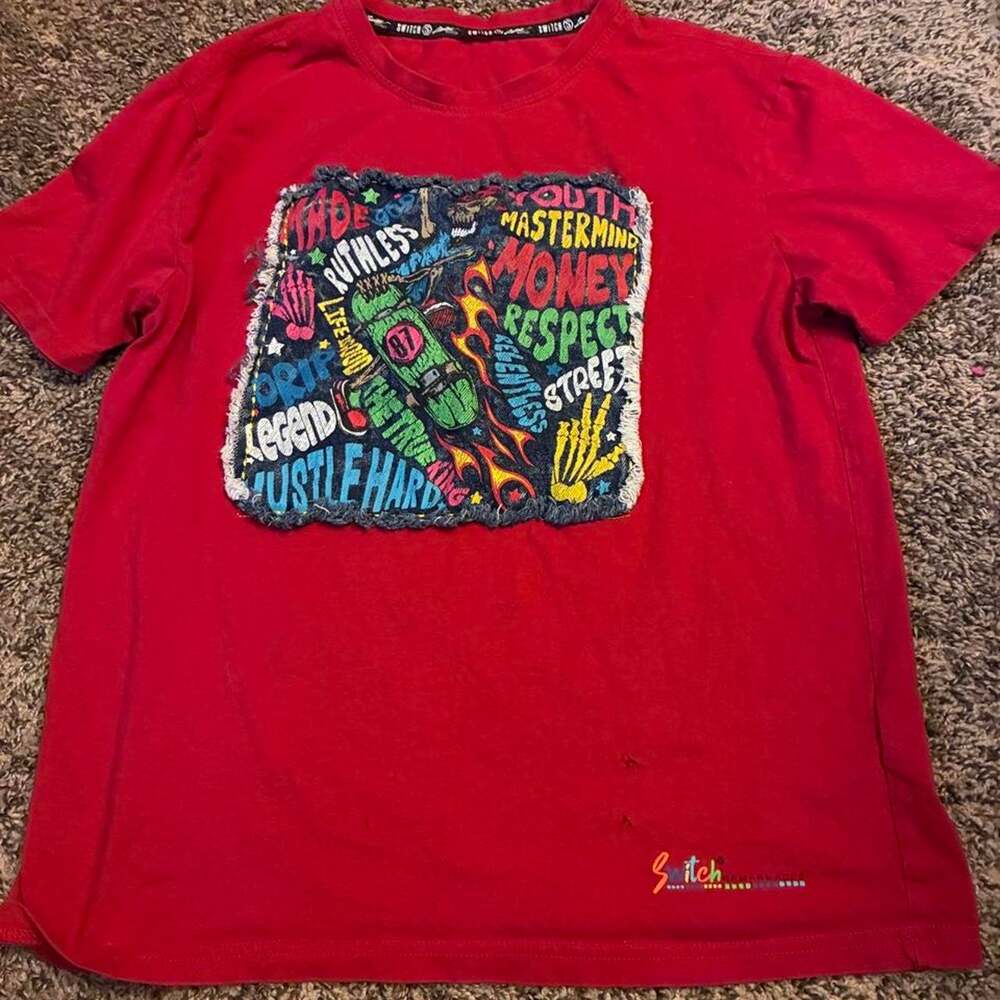 Red switch graphic tee - Picture 1 of 7